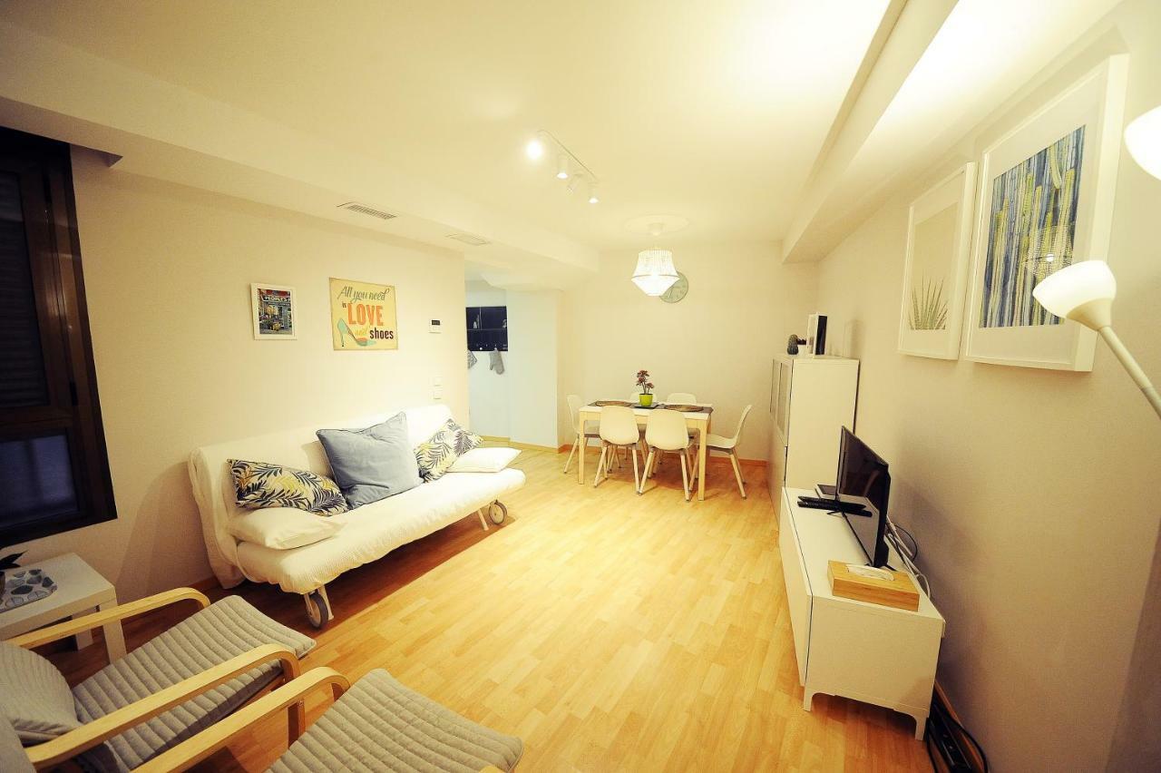 Dones Apartamento En El Casco Historico De Saragosse Extérieur photo